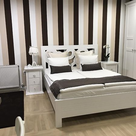 Lux New White Apartment Novi Sad Eksteriør billede