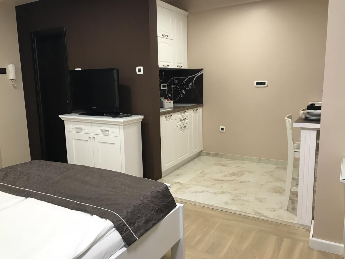 Lux New White Apartment Novi Sad Eksteriør billede